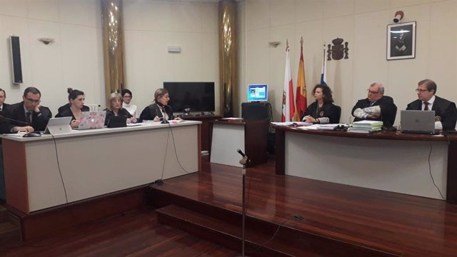 La fiscal de La Loma, Pilar Santamaría, eleva a definitivas las conclusiones que modificó en octubre, cuando retiró los cargos a 39 de los 45 acusados