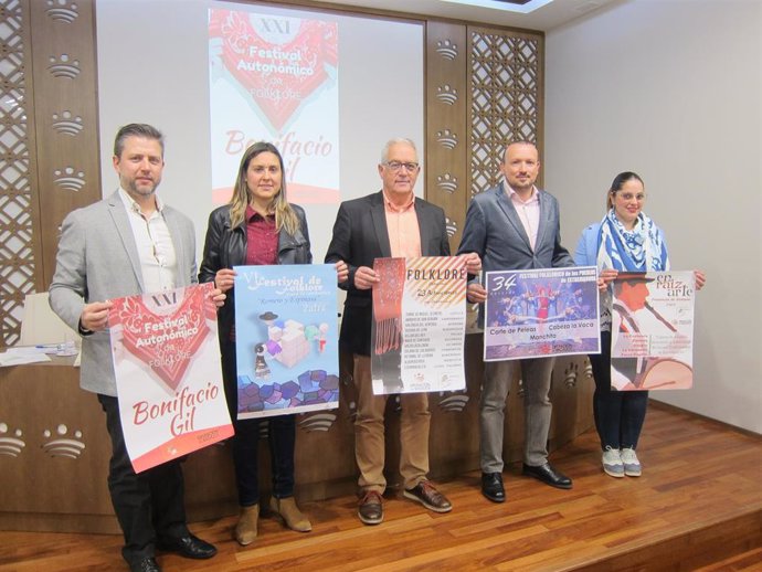Presentación programas de Folklore de la Diputación de BAdajoz