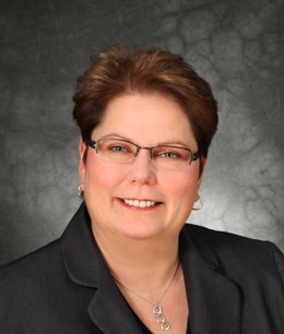 Linda Creighton vicepresidenta financiera del área de clientes de CWT