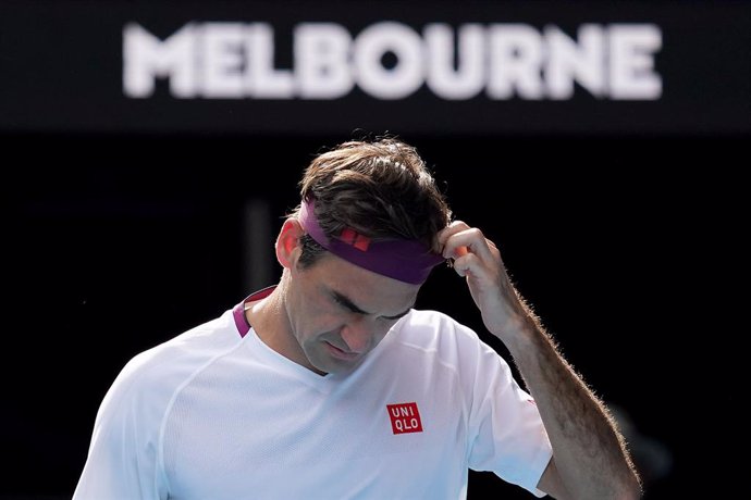 Tenis.- Federer se perderá Roland Garros tras someterse a una operación de rodil