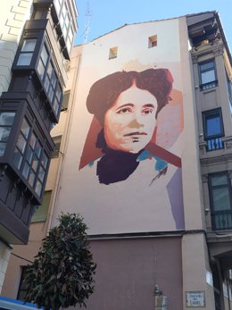 Mural de la escritora riojana, María de la O Lejárraga