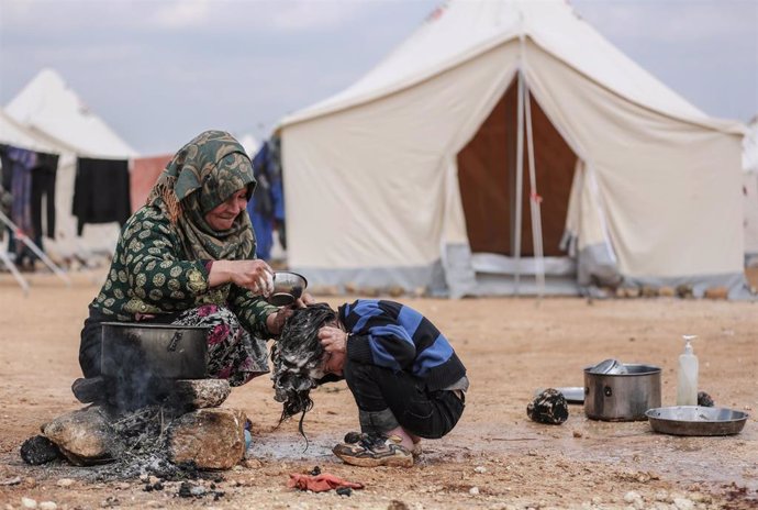 Campamento de desplazados en la región de Idlib
