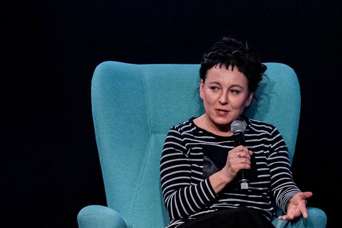 13 January 2020, Poland, Warschau: Polish author and laureate of the 2018 Nobel Prize in Literature Olga Tokarczuk speaks during the Author's meeting. Photo: Grzegorz Banaszak/ZUMA Wire/dpa
