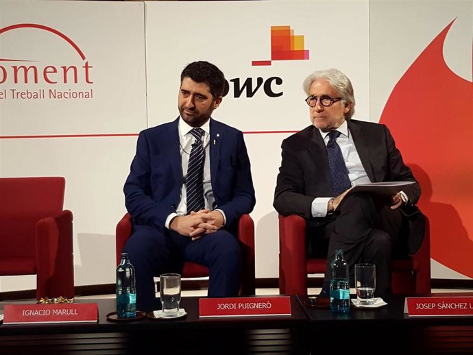 El conseller Jordi Puigneró y el presidente de Foment del Treball, Josep Sánchez Llibre