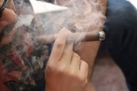El Grupo Español de Cáncer de Pulmón aplaude el anuncio de Illa de tomar más medidas contra el tabaco