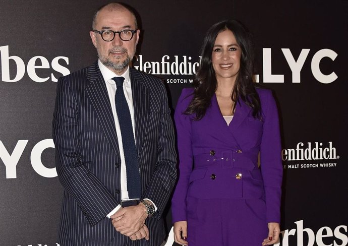 Andrés Rodriguez y Begoña Villacís acuden a los Premios Forbes CEO de la década en Madrid