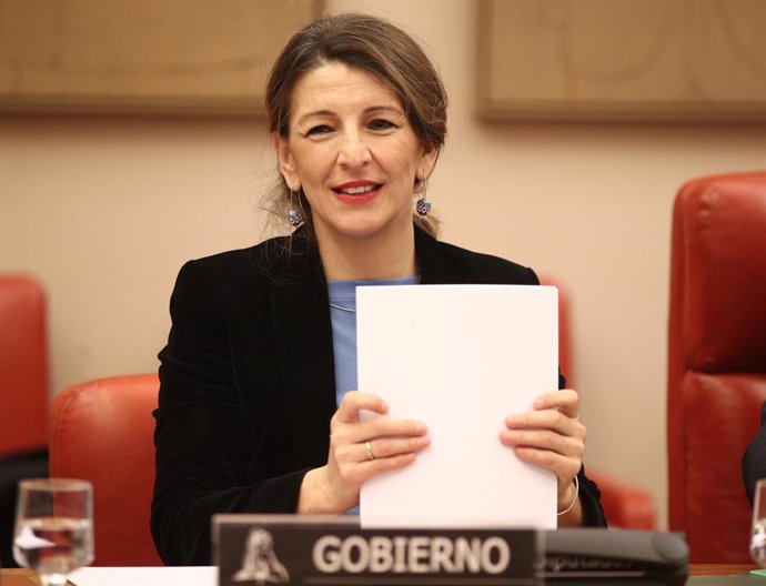 La ministra de Trabajo asume que en el Gobierno "habrá tropiezos" pero remarca q