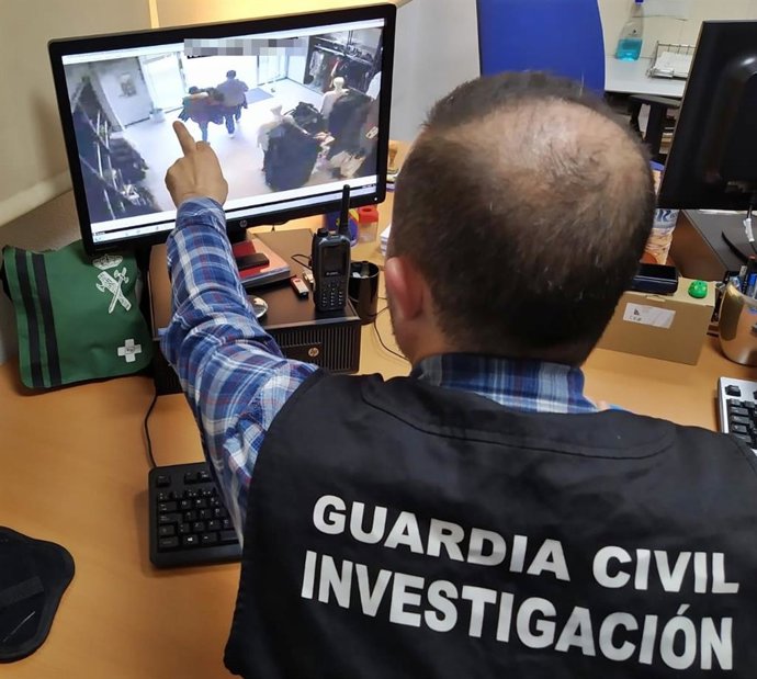 [Grupoextremadura] Rdo. Nota De Prensa. La Guardia Civil Desarticula Un Grupo Criminal Dedicado Al Hurto En Establecimientos Comerciales De Extremadura.