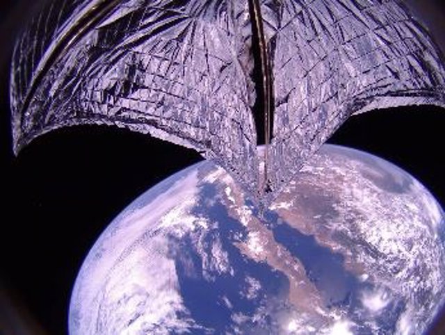 Imagen de la Tierra tomada por la Lightsail 2