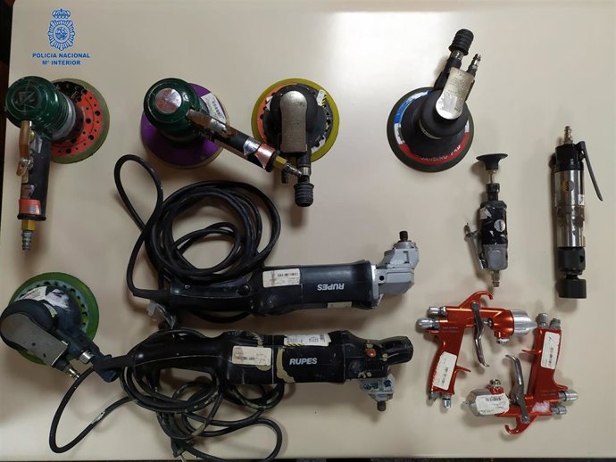 La Policía Nacional Detiene A Un Hombre Por Un Delito De Hurto De Herramientas De La Empresa En La Que Trabajaba