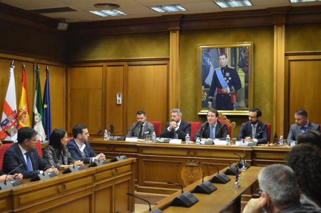 Los fotógrafos cofrades presentan su cartel de Semana Santa 2020