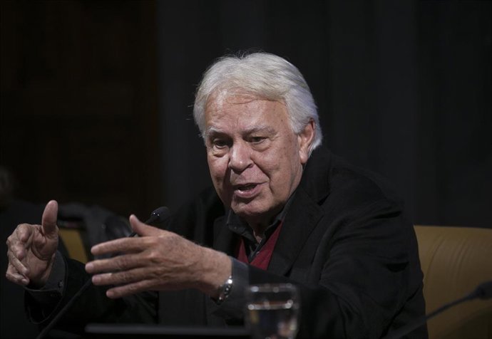 Av.- Felipe González, sobre Maduro: "Si alguien dice que es una oferta alternati