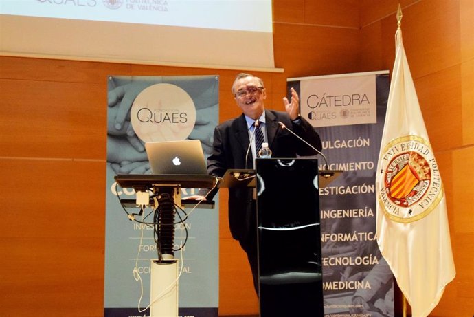 El doctor Mariano Barbacid ofrece una conferencia en Valncia