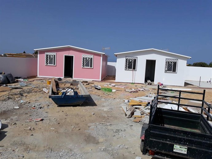 Viviendas ilegales precintadas en El Palmar en Vejer