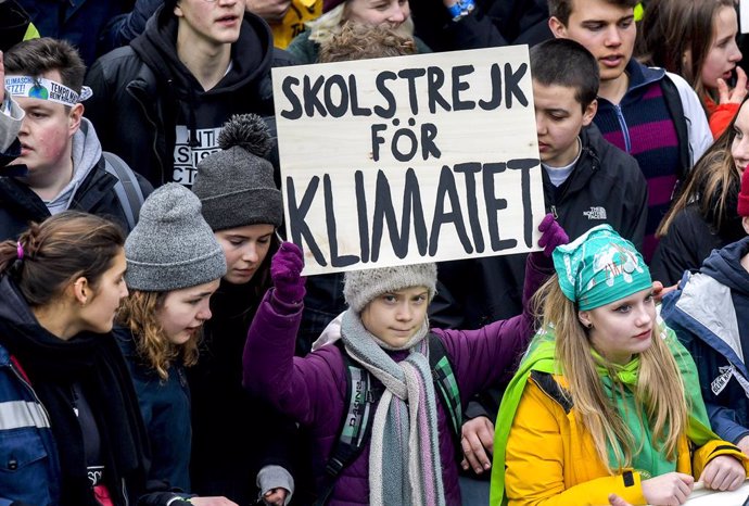 Alemania.- Greta Thunberg se une a más de 20.000 personas en una nueva marcha co