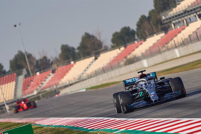 Fórmula 1.- Mercedes apabulla, Ferrari sufre y Sainz rueda lejos de la cabeza en