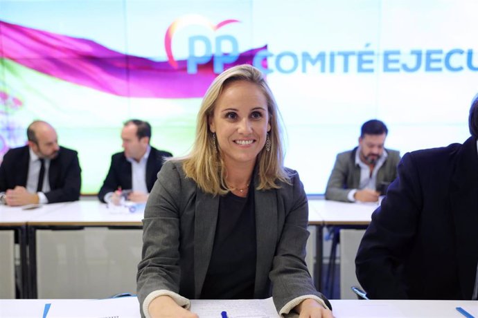 La secretaria general del PP en la Comunidad de Madrid, Ana Camíns Martínez, durante la reunión del Comité Ejecutivo Autonómico del PP de la Comunidad de Madrid en la sede del PP en la calle Génova, en Madrid a 13 de noviembre de 2019.