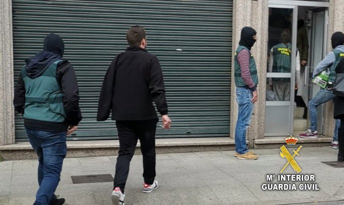 Mozo detido por dous atracos nun mesmo local en Mos (Pontevedra) no marco da operación 'Perxel'.