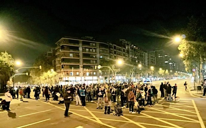 Corte de la avenida Meridiana de Barcelona el 29 de octubre de 2019