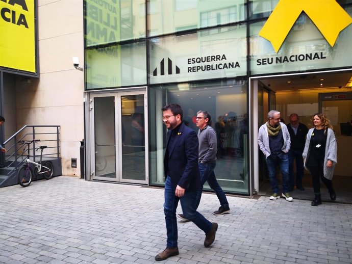 El Vicepresidente De La Generalitat, Pere Aragons, En La Sede De ERC En Barcelona