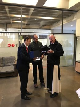 El comissari en cap dels Mossos d'Esquadra, Eduard Sallent, arriba al monestir de Poblet per fer una reunió amb comandaments del cos