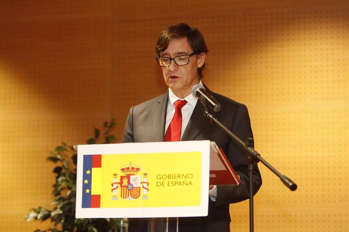 El ministro de Sanidad, Salvador Illa, interviene durante la toma  de posesión  de Aina Calvo como nueva delegada del Gobierno en Baleares , en la delegación de Economía y Hacienda de Palma de Mallorca (España), a 19 de febrero de 2020.