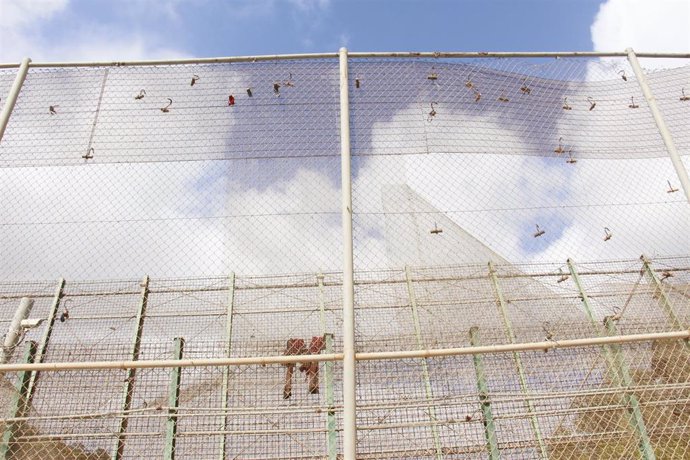 La valla de Melilla tras un salto masivo. 