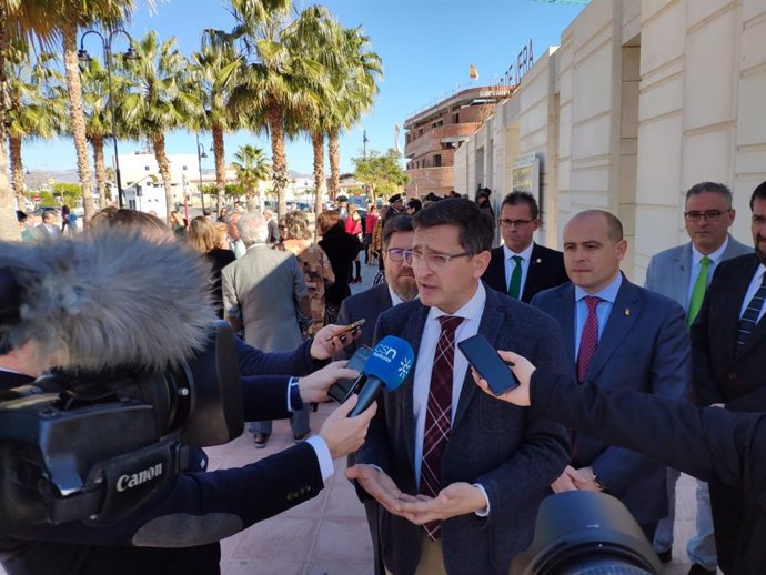 El secretario general del PSOE de Almería y parlamentario andaluz, José Luis Sánchez Teruel, este domingo en Vera (Almería)
