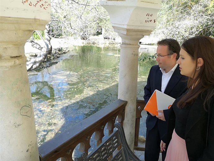 Cs critica el "deplorable estado de abandono" del Pabellón de Alfonso XII en el parque de María Luisa