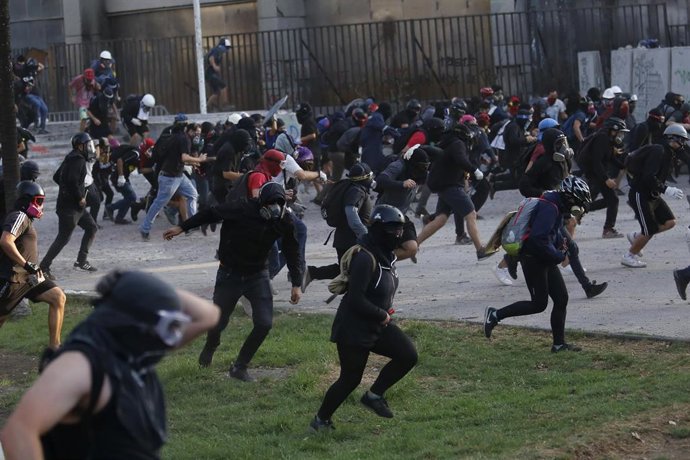 Manifestaciones contra el gobierno de Piñera el 21 de febrero