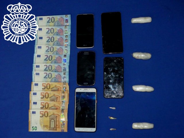 Efectos intervenidos a los tres detenidos en Valladolid.