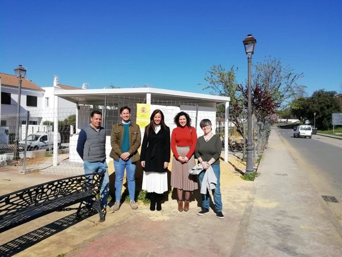La delegación territorial de la Consejería de Turismo, Regeneración, Justicia y Administración Local en Huelva, María Ángeles Muriel, en su visita a Cortegana