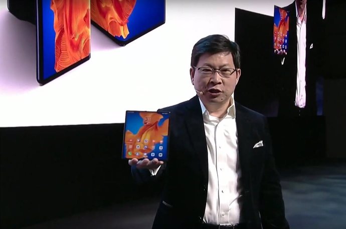 Huawei presenta su nuevo 'smartphone' plegable 5G, el Mate Xs