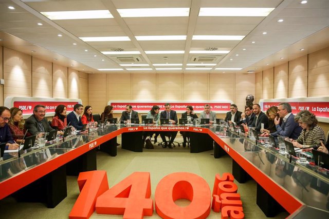 Reunión de la Comisión Permanente de la Ejecutiva Federal del PSOE con la presencia del ministro de Sanidad, Salvador Illa, entre otros