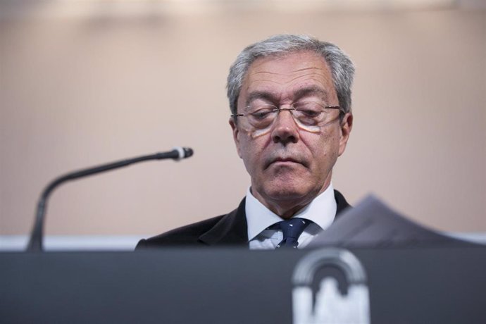 El consejero de Economía, Rogelio Velasco, en una imagen del 14 de enero de la rueda de prensa posterior a la reunión del Consejo de Gobierno.  