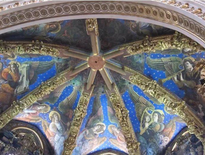 Imagen de archivo de los frescos de los ángeles músicos de la Catedral de Valncia