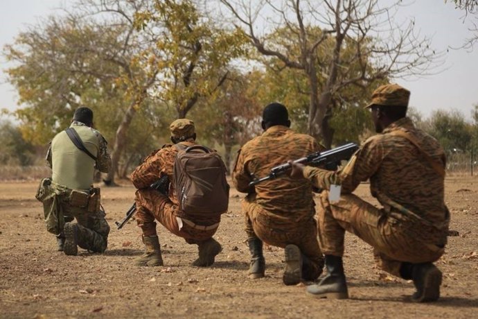 Burkina Faso.- Mueren cuatro miembros de las fuerzas de Burkina Faso en una embo