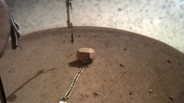 Las exploraciones sísmicas para la estructura interior, SEIS, como se vio el 6 de enero de 2019