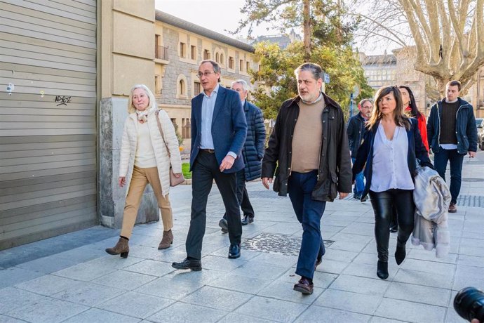 Alfonso Alonso presenta su dimisión como presidente del PP vasco, tras ser apartado por 'Génova' como candidato a lehendakari