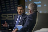 Moreno defiende un andalucismo "moderno e inclusivo" y ve que "si mañana hubiera elecciones seguiría siendo presidente"