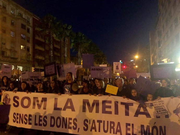 Mujeres durante la manifestación unitaria del 8 de Marzo del año pasado.