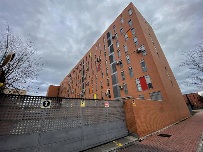Edificio de viviendas en un momento en el que la demanda de hipotecas sufre su mayor caída desde 2013 por malas expectativas y cambios regulatorios, en Madrid a 27 de enero de 2020.