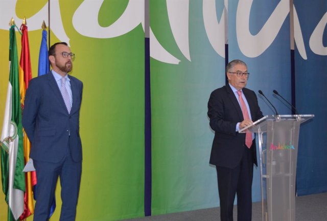 Manuel Muñoz, secretario general de Turismo de la Junta de Andalucía, en rueda de prensa