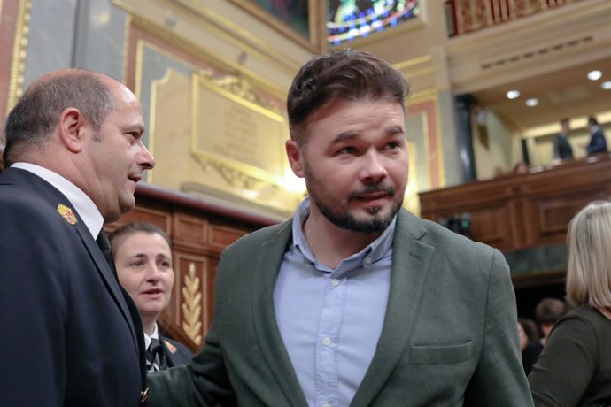 El portaveu d'ERC al Congrés, Gabriel Rufián, arriba al Congrés.