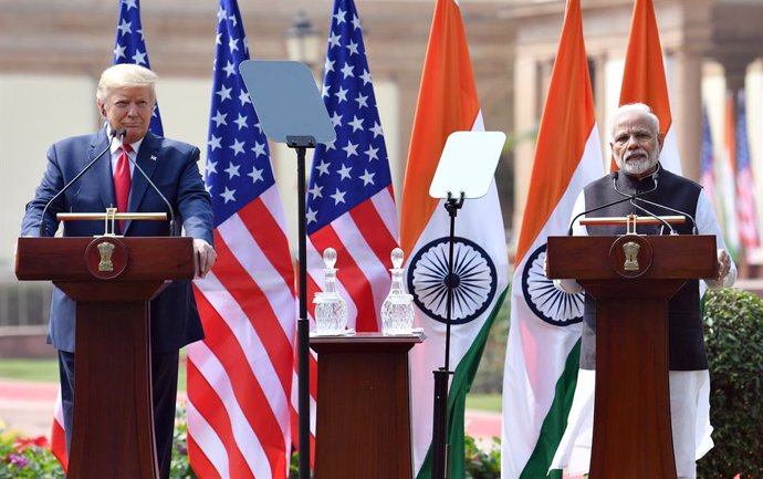 India.- Trump anuncia que India comprará a EEUU material de defensa por valor de