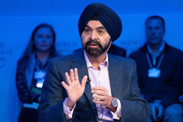 HANDOUT - 22 January 2020, Switzerland, Davos: MasterCard CEO Ajay Banga speaks during a plenary session at the 50th World Economic Forum annual meeting. Photo: Greg Beadle/World Economic Forum/dpa - ATTENTION: editorial use only and only if the credit 