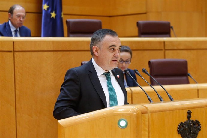 El diputado regionalista y senador autonómico, José Miguel Fernández Viadero