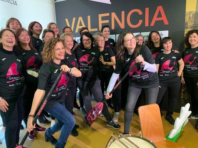 Presentación del equipo de remeras Dragon Boat Marina Valencia BCS-ACS