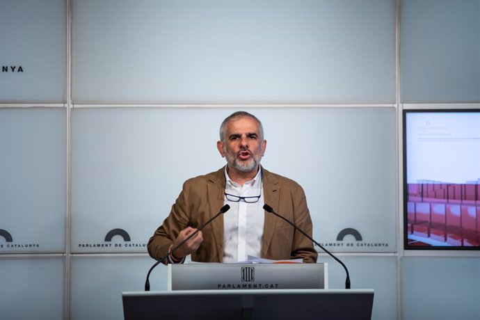 El president de Cs al Parlament, Carlos Carrizosa, en roda de premsa per valorar la taula de dileg entre el president del Govern central, Pedro Sánchez i el president de la Generalitat, Quim Torra, al Parlament de Catalunya, Barcelona (Espanya)