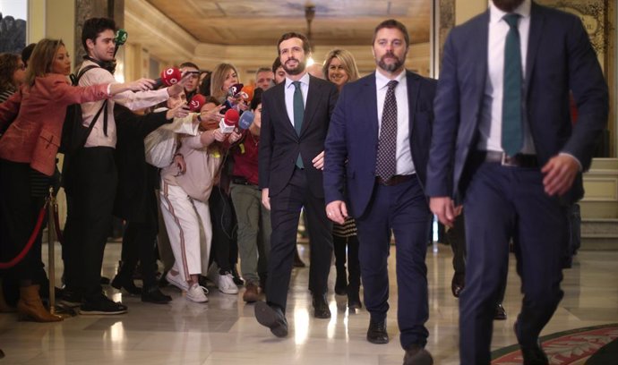 El presidente nacional del Partido Popular, Pablo Casado, a su llegada al Desayuno informativo de Nueva Economía Forum celebrado en Hotel Westin Palace, en Madrid, a 25 de febrero de 2020.